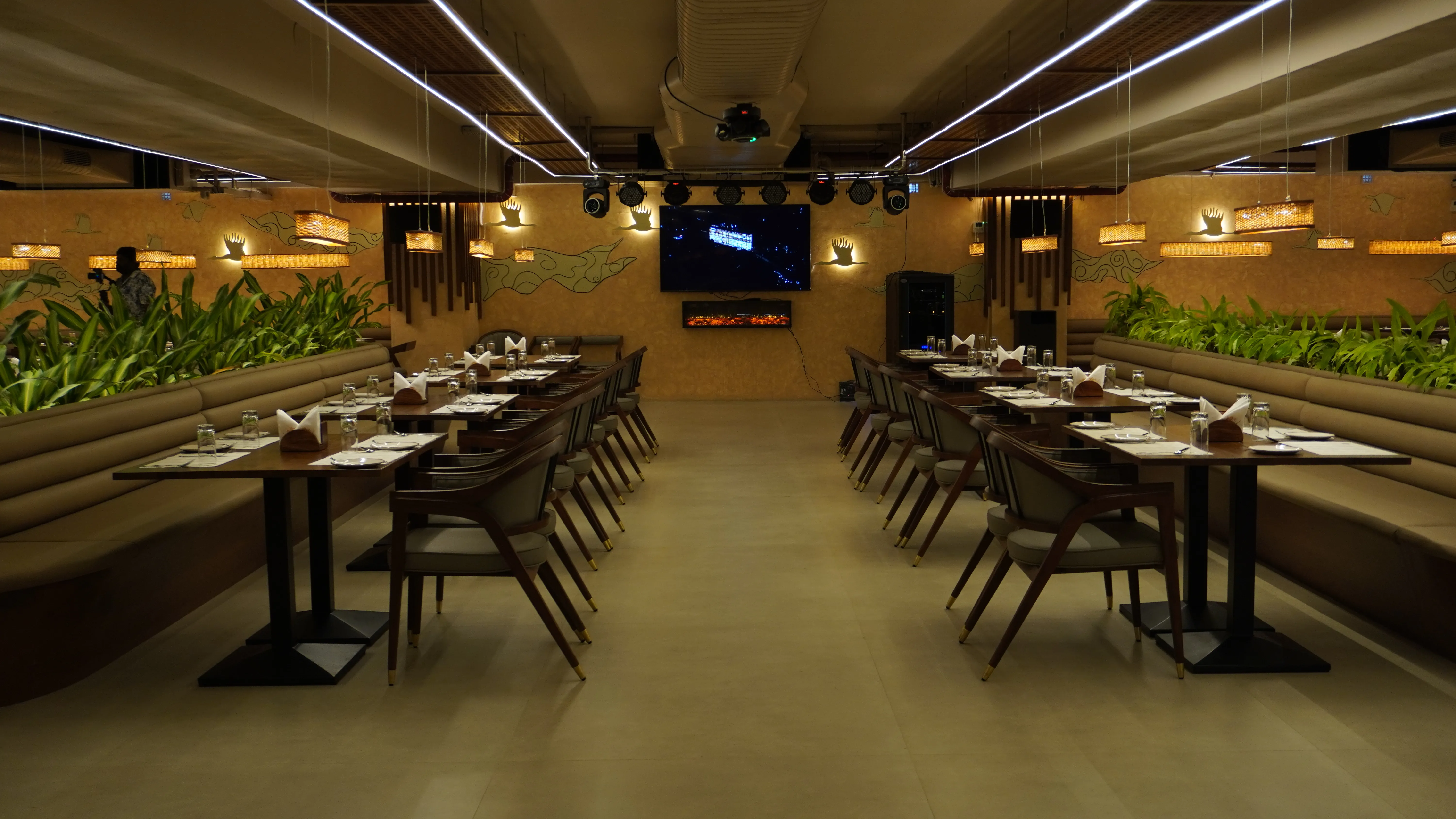 Live music night in restaurant